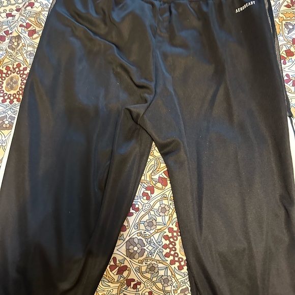 SOLD 🩷🩷 NEW Adidas track pants ladies M - NEVER WORN - Picture 7 of 8